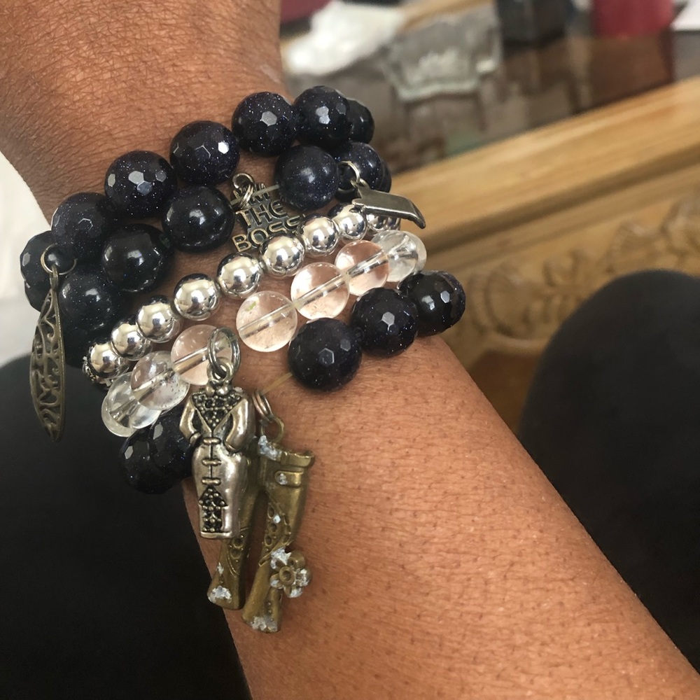Handmade I AM THE BOSS bracelet set.